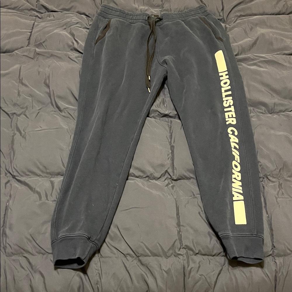 Navy Blue Hollister Sweatpants (Size M)